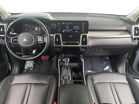 Used 2021 Kia Sorento S image 9