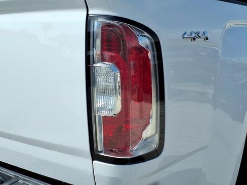 Used 2022 GMC Canyon Elevation w/ Trailering Package AWD/4WD image 13