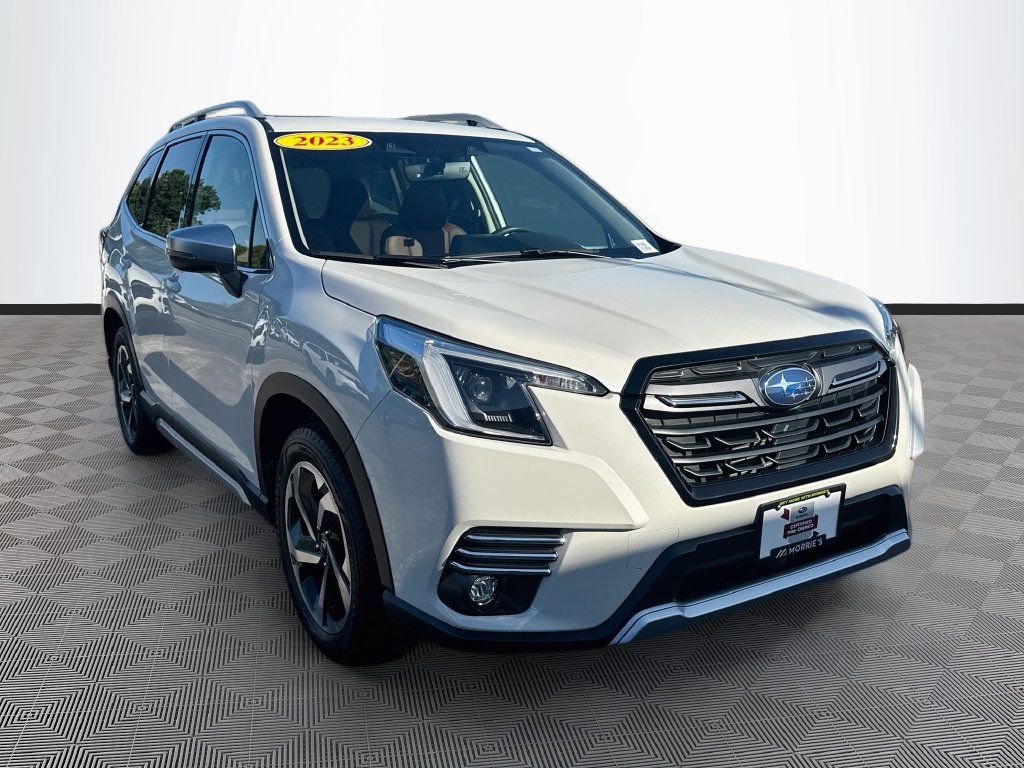 Certified 2023 Subaru Forester Touring AWD/4WD image 3