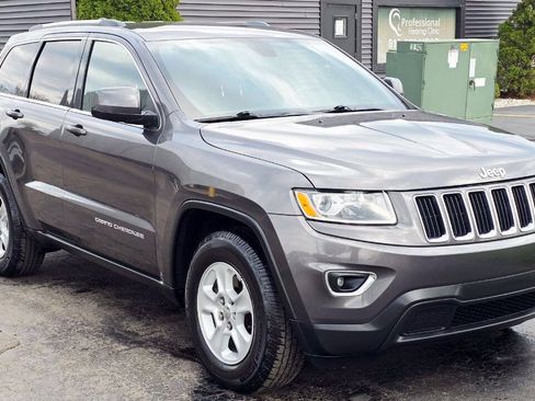 Used 2014 Jeep Grand Cherokee Laredo w/ Quick Order Package 23E AWD/4WD image 8