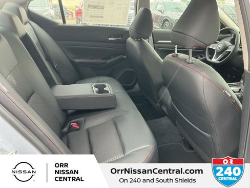 New 2025 Nissan Altima 2.5 SR image 12