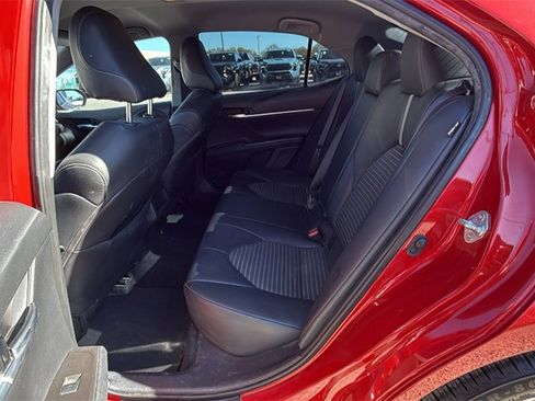 Used 2023 Toyota Camry SE image 14