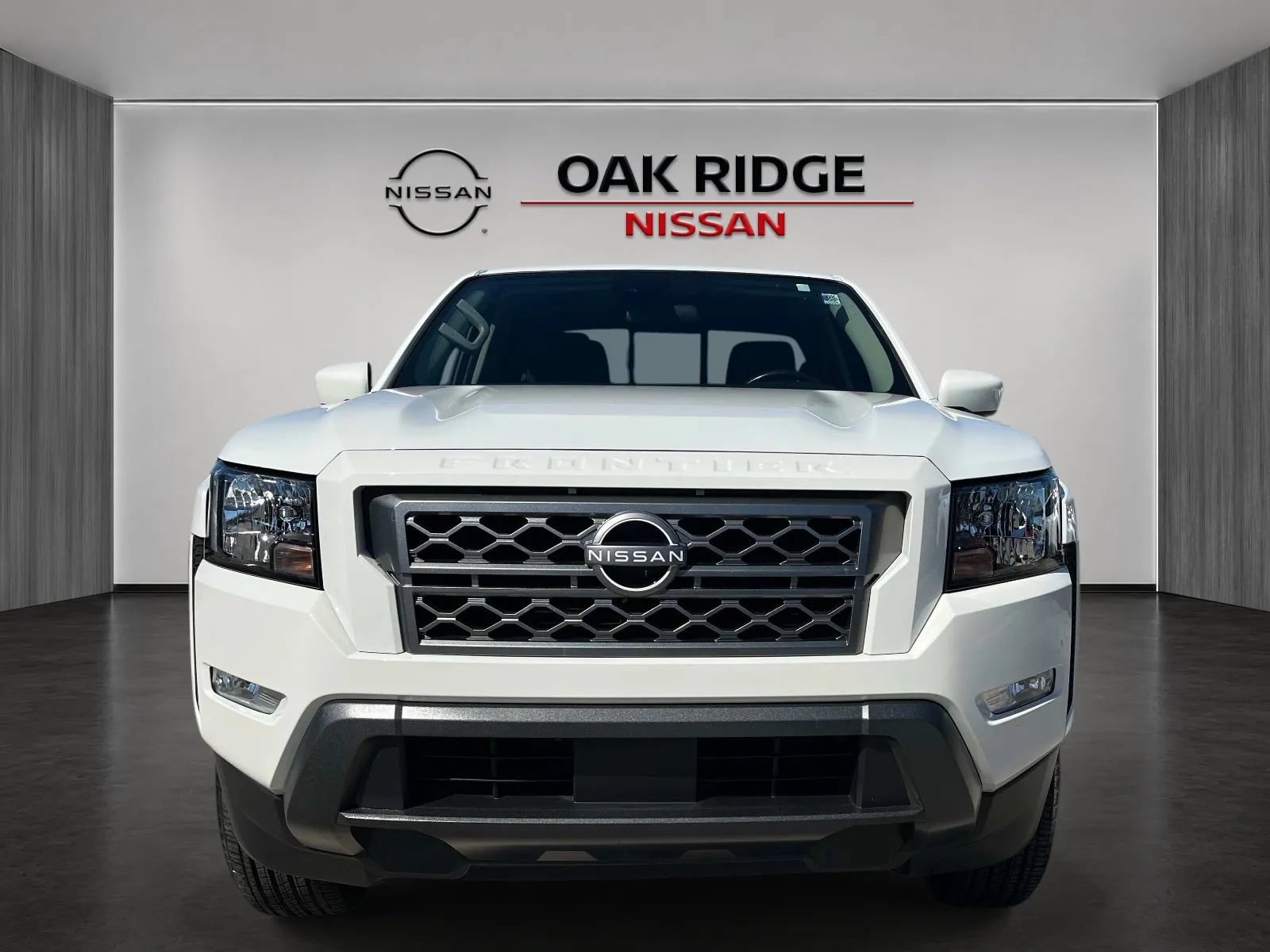 Used 2024 Nissan Frontier SV RWD image 8