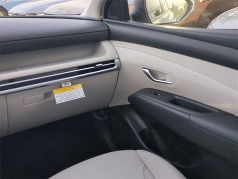 New 2026 Hyundai Tucson SEL image 19
