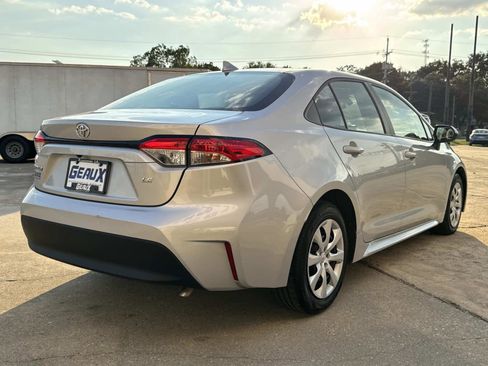 Used 2024 Toyota Corolla LE image 12