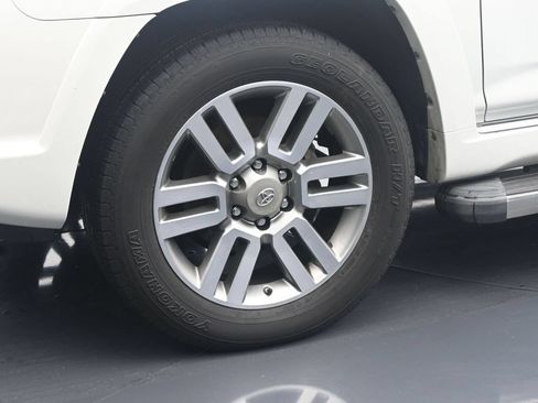 Used 2011 Toyota 4Runner Limited AWD/4WD image 12