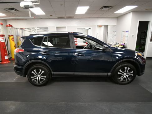 Used 2017 Toyota RAV4 LE w/ All Weather Liner Package FWD image 8