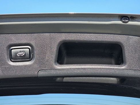 Used 2022 Hyundai Santa Fe Calligraphy image 13