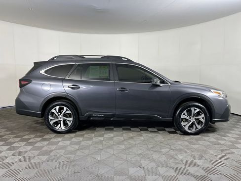 Used 2022 Subaru Outback Limited AWD/4WD image 5