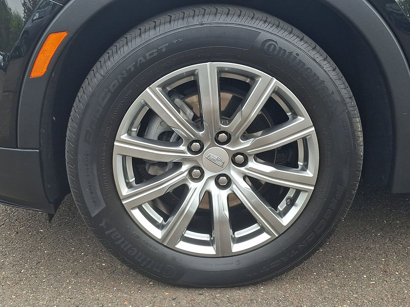 Certified 2023 Cadillac XT4 Premium Luxury w/ Cold Weather Package AWD/4WD image 8