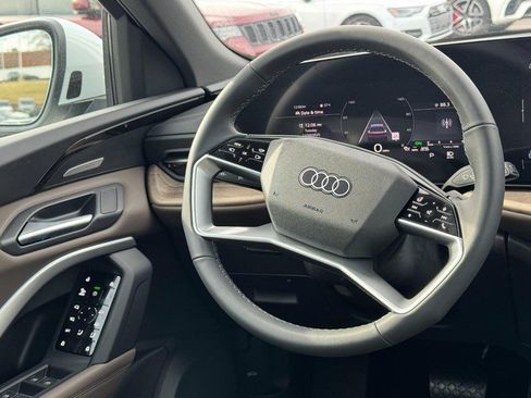 New 2025 Audi Q5 Premium Plus image 9