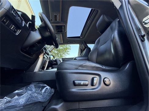 Used 2013 Toyota 4Runner Limited AWD/4WD image 15