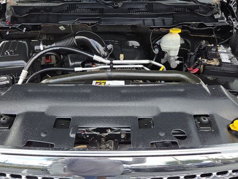 Used 2017 RAM 1500 Laramie AWD/4WD image 23