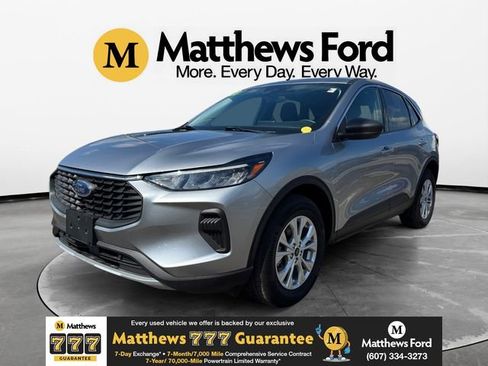 Used 2023 Ford Escape Active AWD/4WD image 1