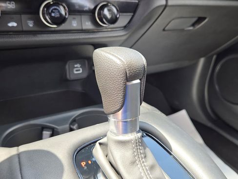 Certified 2025 Honda HR-V LX image 15