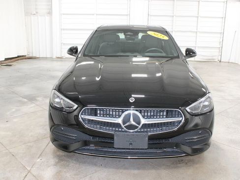 Used 2025 Mercedes-Benz C 300 Sedan image 3