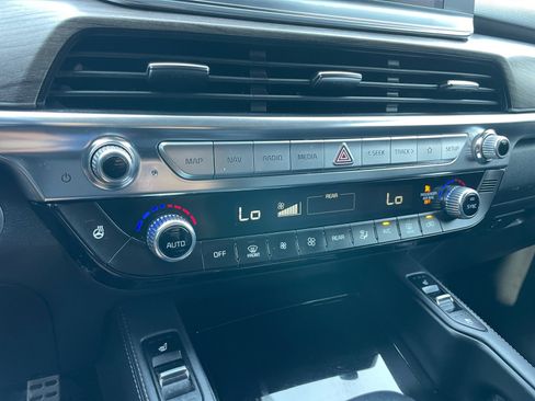 Used 2020 Kia Telluride SX w/ SX Prestige Package image 20