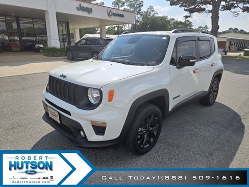 Used 2023 Jeep Renegade Altitude image 2