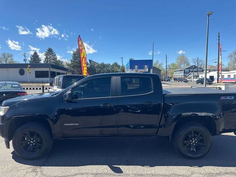 Used 2017 Chevrolet Colorado Z71 AWD/4WD image 7