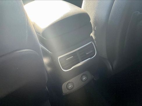 Used 2021 Hyundai Santa Fe SEL w/ Convenience Package image 11