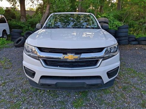 Used 2019 Chevrolet Colorado W/T w/ WT Convenience Package AWD/4WD image 2