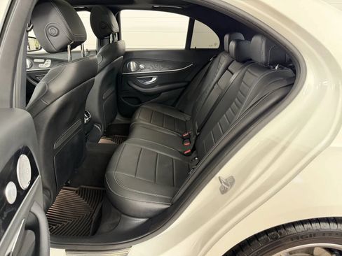 Used 2018 Mercedes-Benz E 300 4MATIC image 30