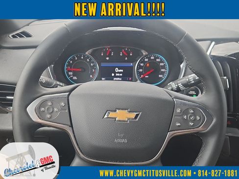 Used 2023 Chevrolet Traverse LT image 15