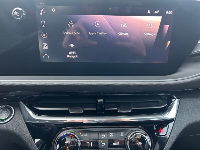 Used 2025 Buick Envista Sport Touring w/ Convenience I Package FWD image 26