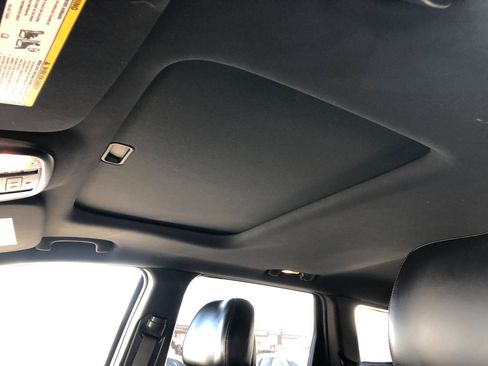 Used 2015 Jeep Grand Cherokee Altitude image 13