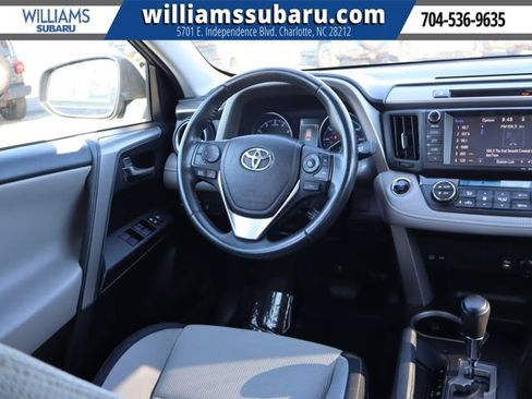 Used 2017 Toyota RAV4 XLE FWD image 14