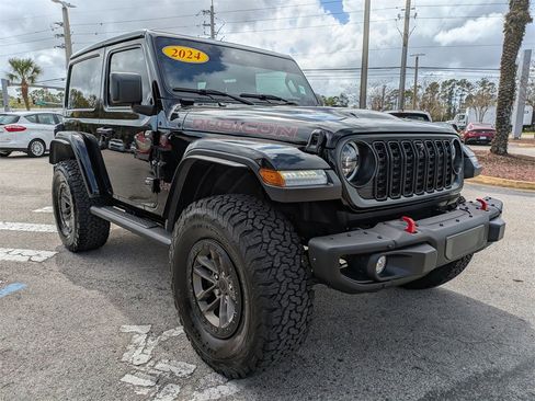 Used 2024 Jeep Wrangler Rubicon image 8