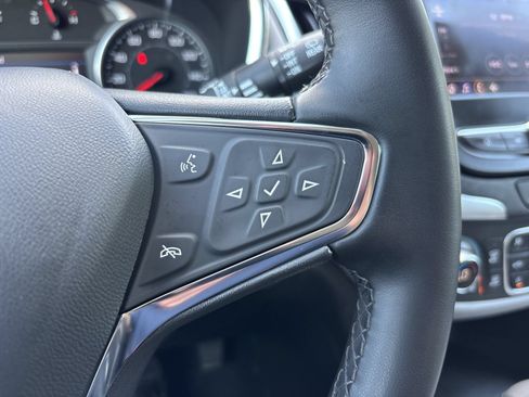 Used 2023 Chevrolet Equinox LT w/ Driver Convenience Package AWD/4WD image 32