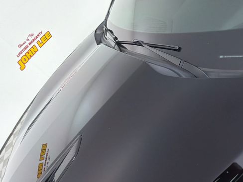 Used 2018 Chevrolet Camaro SS RWD image 11