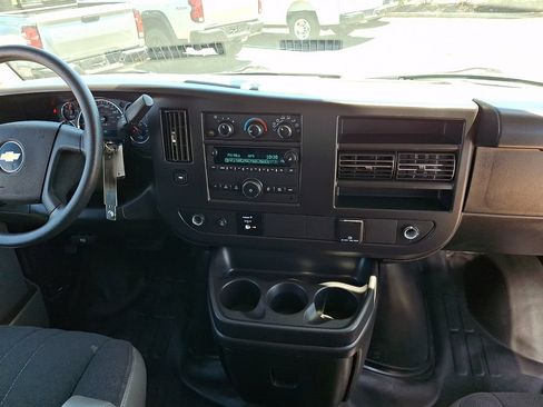 Used 2024 Chevrolet Express 2500 w/ Driver Convenience Package RWD image 16