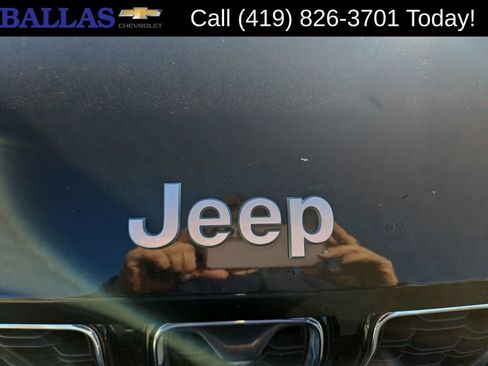 Used 2024 Jeep Grand Cherokee L Limited w/ Luxury Tech Group II AWD/4WD image 31