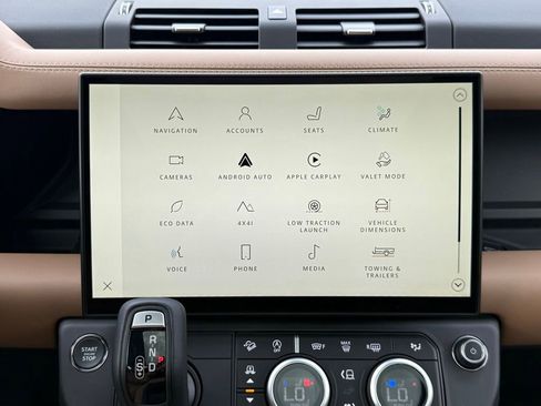 New 2026 Land Rover Defender 130 X-Dynamic SE AWD/4WD image 25