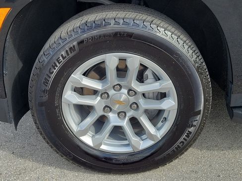 Used 2025 Chevrolet Tahoe LT image 27