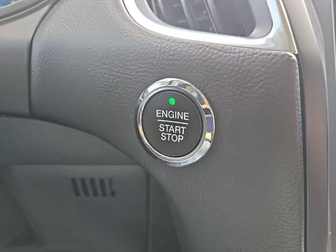 Used 2024 Ford Edge Titanium AWD/4WD image 50