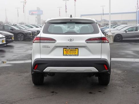 New 2026 Toyota Corolla Cross L image 8