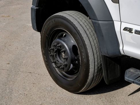 Used 2021 Ford F550 4x4 Crew Cab Super Duty w/ Power Equipment Group image 56