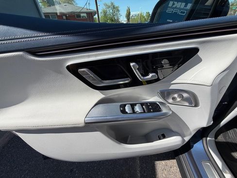 Used 2023 Mercedes-Benz EQE 500 4MATIC SUV image 18