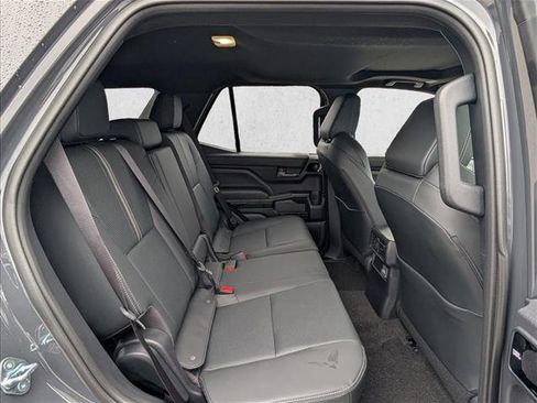 New 2025 Toyota 4Runner Limited image 7