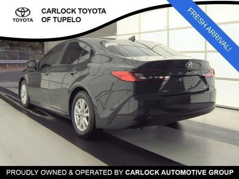 Used 2025 Toyota Camry LE FWD image 5