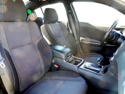 Used 2022 Dodge Charger SXT image 21