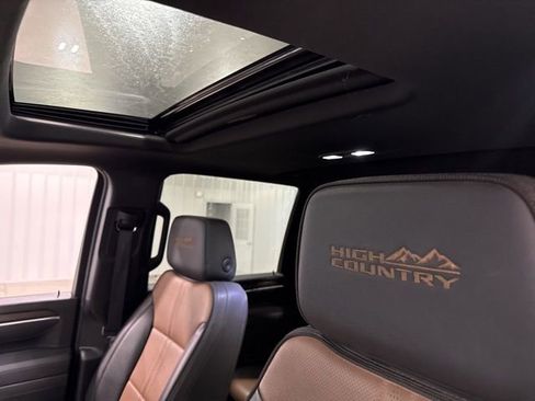 Used 2025 Chevrolet Silverado 3500 High Country w/ High Country Premium Package image 18