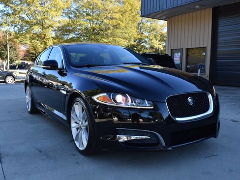 Used 2013 Jaguar XF 3.0 image 14