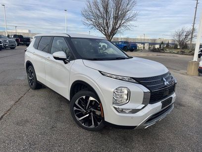 Used 2024 Mitsubishi Outlander SE
