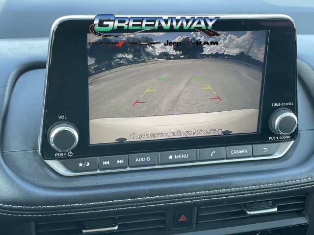 Used 2024 Nissan Rogue SV AWD/4WD image 19