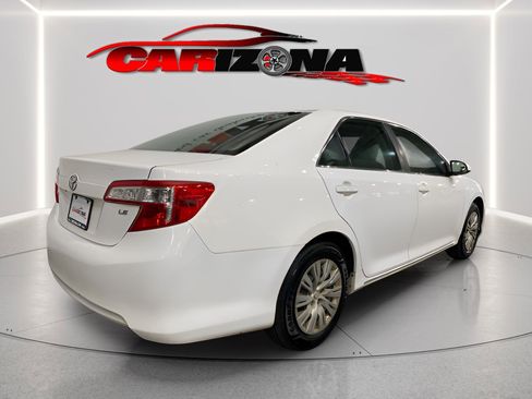 Used 2014 Toyota Camry LE image 6