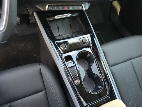 New 2026 Audi Q3 quattro 2.0T AWD/4WD image 28